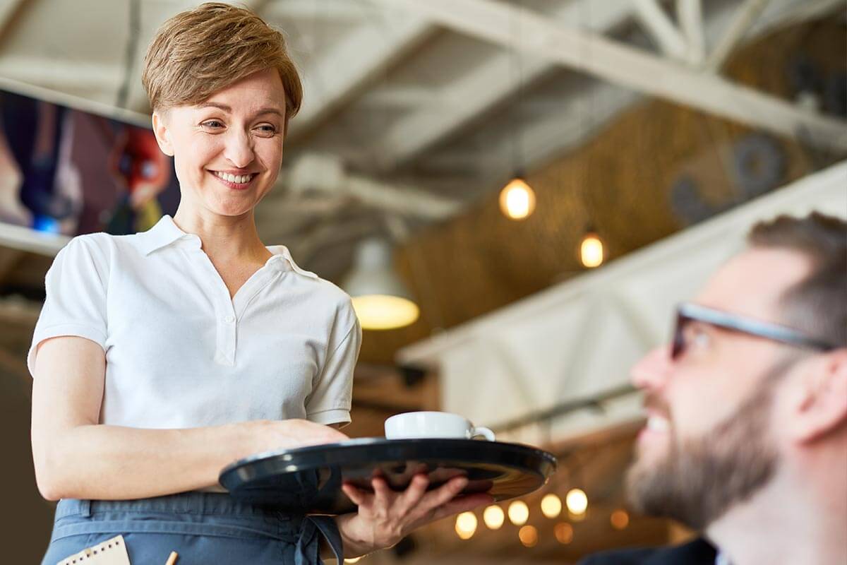 Restaurant NPS Benchmark 2025: score slipped from 65 to 61